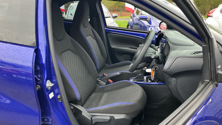 Toyota Aygo X 1.0 VVT-i Edge 5dr Auto Petrol Hatchback